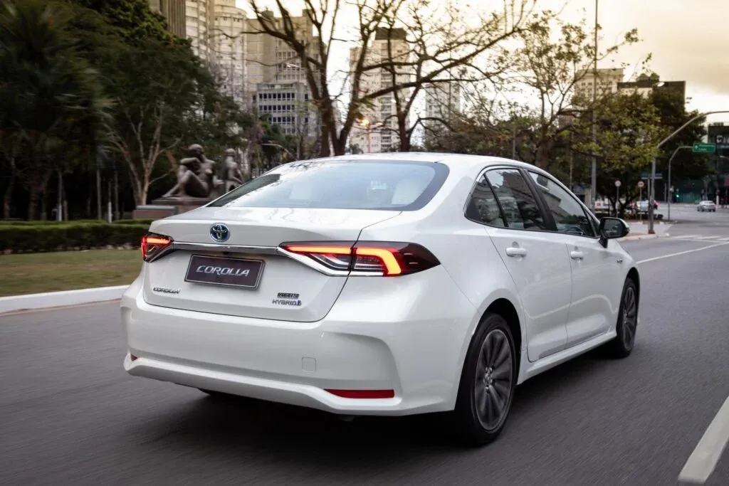 Toyota Corolla Altis Hybrid 1.8 Flex Aut. 2020 - Impecável  Marca: Toyota - Imagem principal