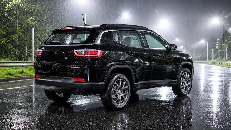 Jeep Compass Limited 2024 baixa quilometragem - Imagem adicional 1